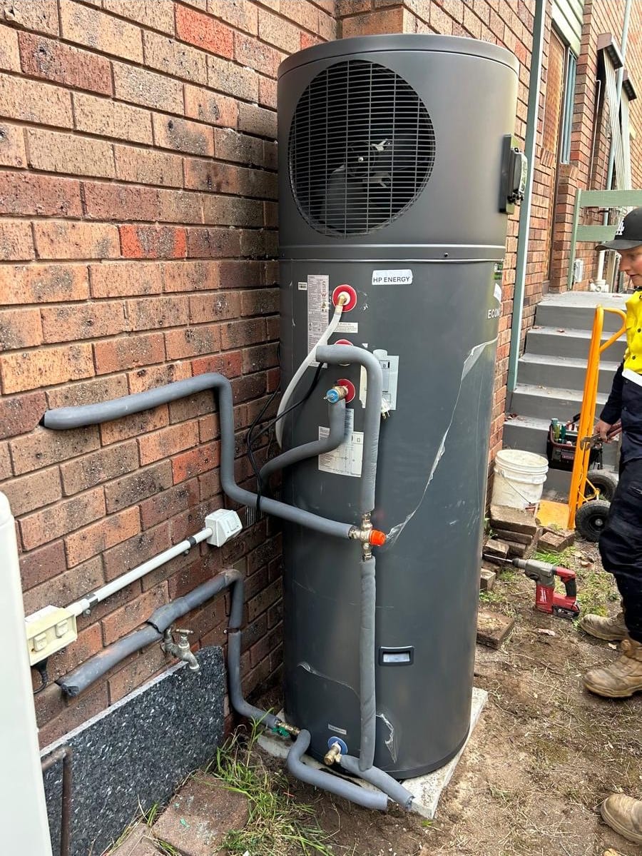 Heat pump installed for Bill Vais